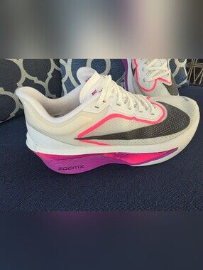 Nike Women’s Zoom Fly 6 Running Shoes — White with Pink Accents Size 8.5 Used.